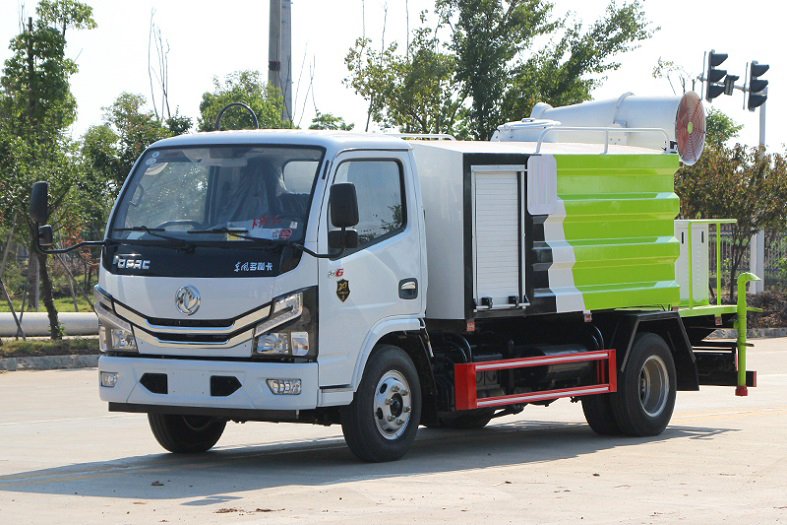 東風(fēng)多利卡5噸多功能抑塵車