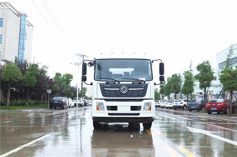 東風(fēng)天龍后八輪20噸噴霧車，國(guó)六綠化噴灑車